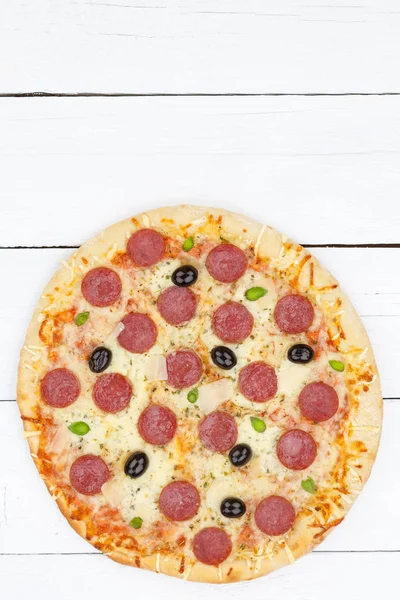 Pizza Pepperoni Salami Copyspace Kopieren Raum Hochformat Von Oben Auf — Stockfoto