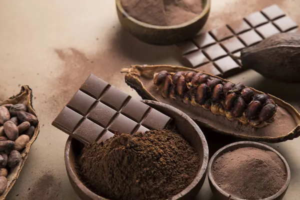 Riegel Schokolade Süßigkeiten Süß Dessertspeisen Auf Natürlichem Papier Hintergrund — Stockfoto