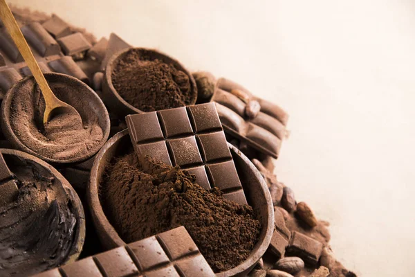 Leite Chocolate Escuro Fundo Papel Natural — Fotografia de Stock