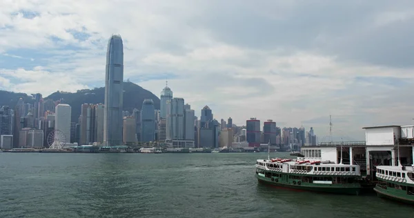 香港维多利亚港 2018年11月4日 香港渡轮码头 — 图库照片