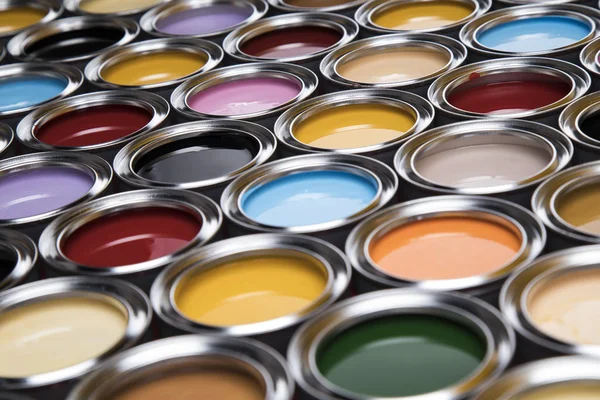 Creativiteit Concept Groep Van Tin Metalen Blikken Met Kleur Verf — Stockfoto