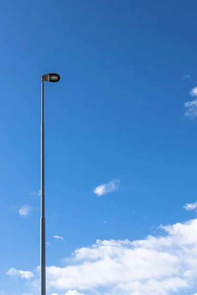 Led Lampy Uliczne Błękitne Niebo — Zdjęcie stockowe