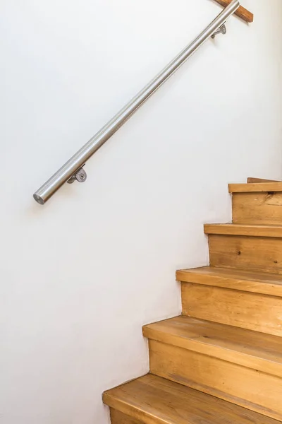 Geschlossen Von Holztreppe Und Geländer Einem Haus Details Eines Modernen — Stockfoto