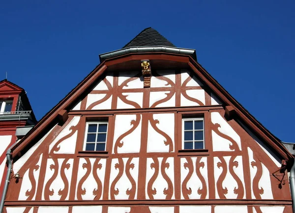 Edifício Histórico Castelo Com Céu Vermelho Azul França — Fotografia de Stock