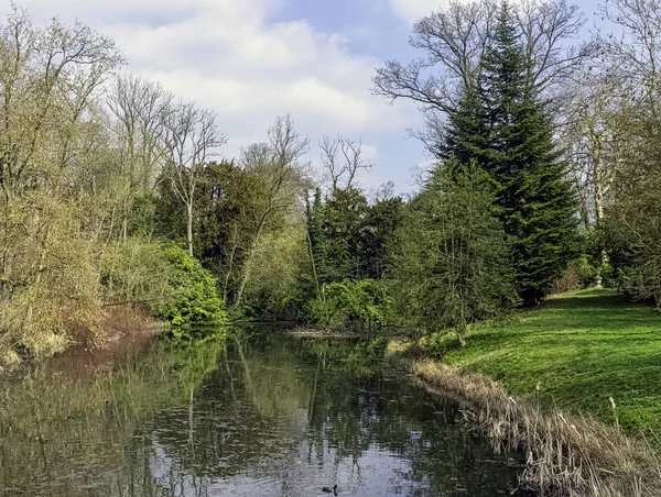 Blick Auf Den Achtecksee Und Umgebung Stowe Buckinghamshire Vereinigtes Königreich — Stockfoto