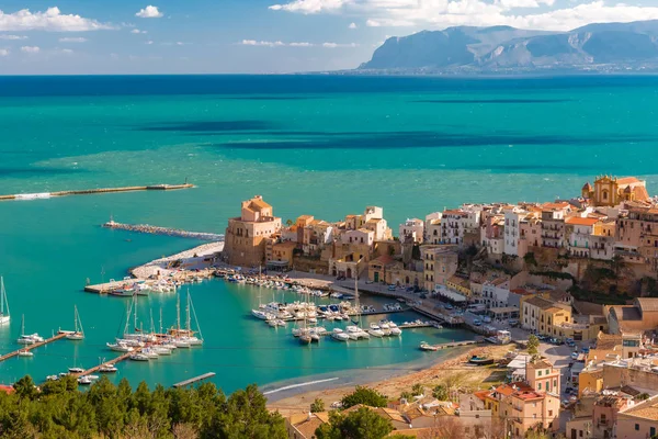 Krásný Pohled Středověké Tvrze Cala Marina Přístav Pobřežním Městě Castellammare — Stock fotografie