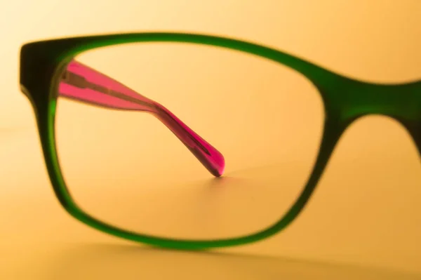 Óculos Rodados Closeup Fundo Branco Vista Abstrata — Fotografia de Stock