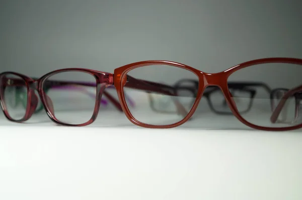 Umrandete Brillen Nahaufnahme Auf Weißem Hintergrund Abstrakte Ansicht — Stockfoto
