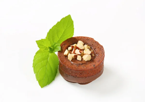 Мини Шоколадный Торт Фундуком — стоковое фото
