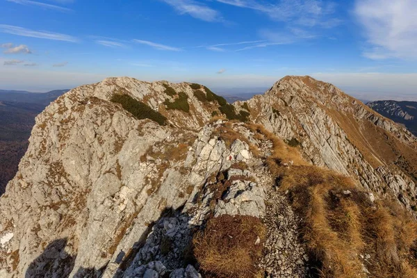 Piatra Craiului山 ルーマニアの山の風景 — ストック写真