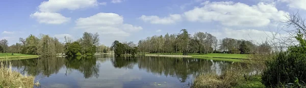 Πανοραμική Θέα Στη Λίμνη Οκτάγωνο Stowe Buckinghamshire Ηνωμένο Βασίλειο — Φωτογραφία Αρχείου