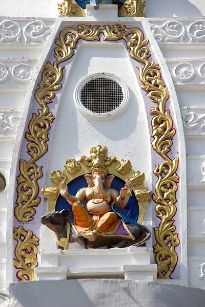 Γλυπτική Του Ganesha Κάθεται Στο Όχημα Αρουραίος Στο Bada Ganapati — Φωτογραφία Αρχείου