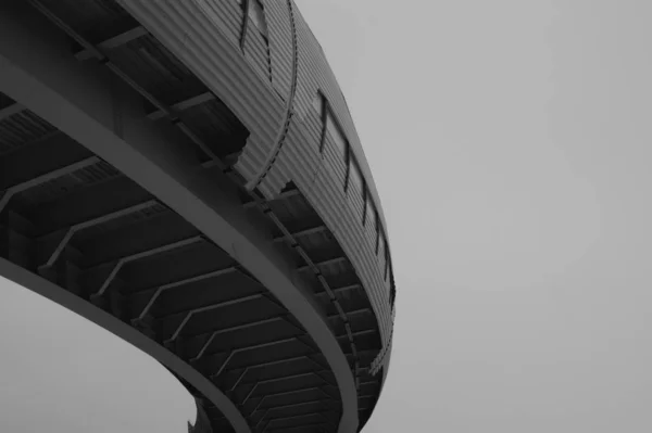 Lignes Architecture Sous Pont Speedway Noir Blanc — Photo