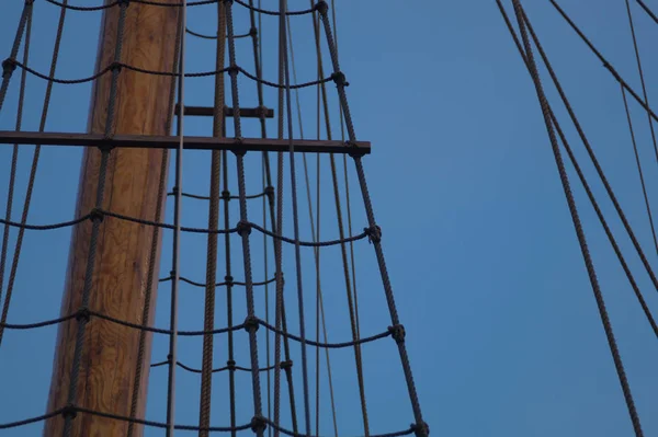 Eski Yelkenli Gemisinin Direği — Stok fotoğraf