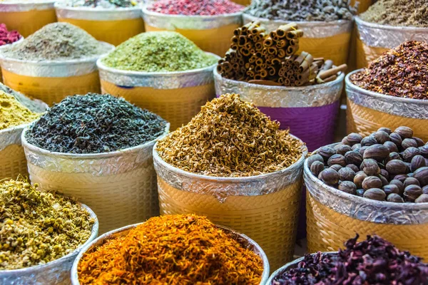 Variedade Especiarias Ervas Baia Mercado Rua Árabe Dubai Spice Souk — Fotografia de Stock