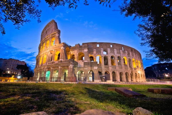 Kolezyum Roma Şafak Görünümü Sonsuz Şehrin Ünlü Dönüm Noktası Italya — Stok fotoğraf