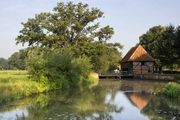 Oldemeule Est Moulin Eau Magnifiquement Situé Sur Oelerbeek Dans Municipalité — Photo