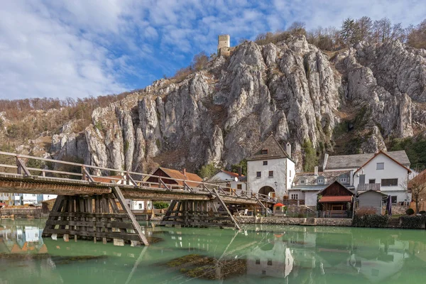 Oude Brug Essing Bij Altmuehl Rivier Onder Ruïnes Van Randeck — Stockfoto