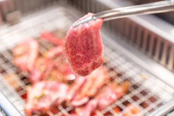 Japon Wagyu Premium Sığır Eti Yakiniku Ile Kırmızı Sıcak Kömür — Stok fotoğraf