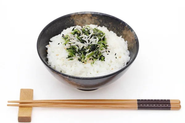 Shirasu Japonés Takana Vegetal Sobre Arroz Blanco Cocido Sobre Fondo — Foto de Stock