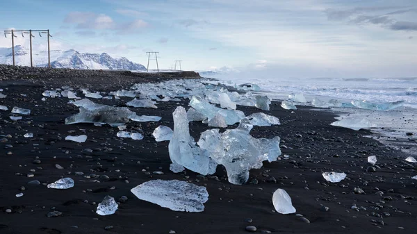 Icebergs Black Sand Diamond Beach Sea Background Joekulsarlon Islandia — Foto de Stock