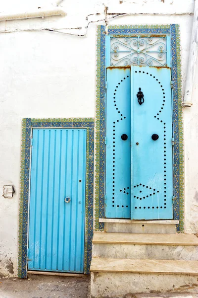 Вхід Блакитними Традиційними Дверима Сус Туніс — стокове фото