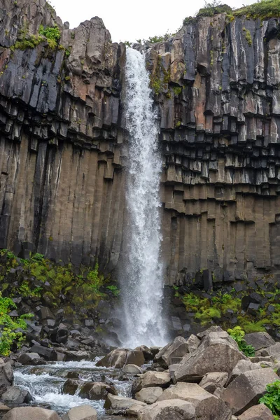 Svartifoss Vízesések Vagy Balck Vízesés Vatnajokull Nemzeti Park Izland — Stock Fotó