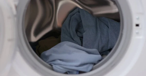 Kleidung Waschmaschine Laden — Stockfoto