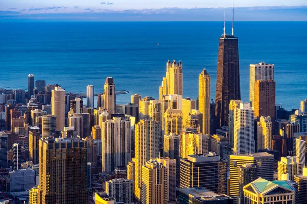 Vista Aérea Atardecer Del Edificio Chicago Skylines Lago Michigan Centro —  Fotos de Stock