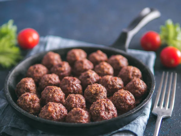 Homemade Roasted Beef Meatballs Cast Iron Skillet Dark Blue Background — Stock Photo, Image