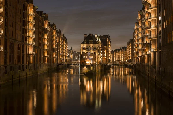 Hamburg Speicherstadt Şehir Görünümü Almanya Gece — Stok fotoğraf