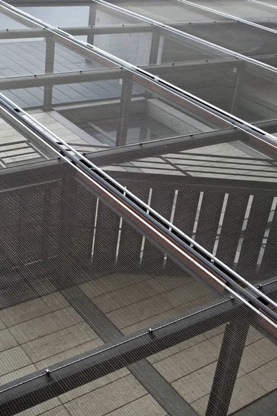 Stahlträger Und Treppe Einer Fassade — Stockfoto