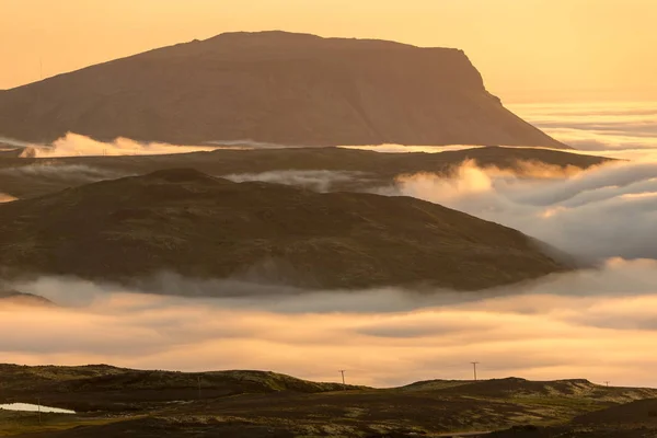 Paysage Brumeux Rêve Dessus Mer Nuages Montagnes Coucher Soleil Islande — Photo