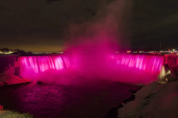 Belle Cascade Sur Fond Nature — Photo