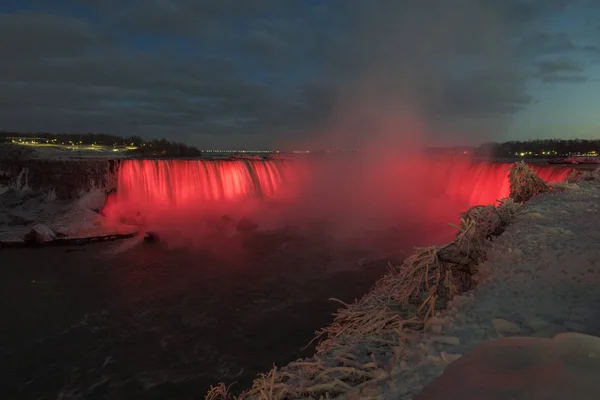 Belle Cascade Sur Fond Nature — Photo