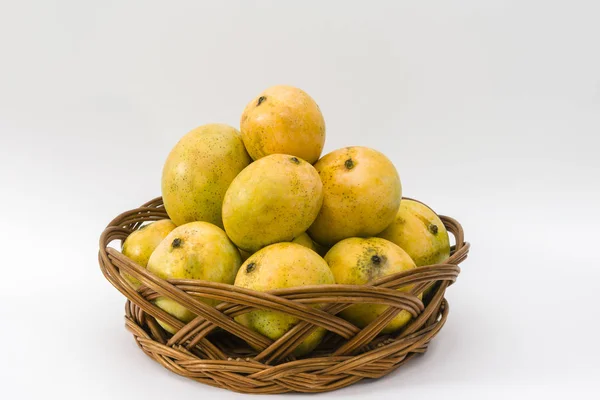 Panier Mangues Moovandaises Mangifera Indica Sur Fond Blanc — Photo