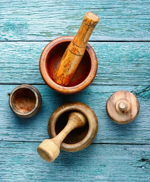 Mortero Madera Vacío Mortero Sobre Fondo Viejo Madera Utensilios Cocina — Foto de Stock