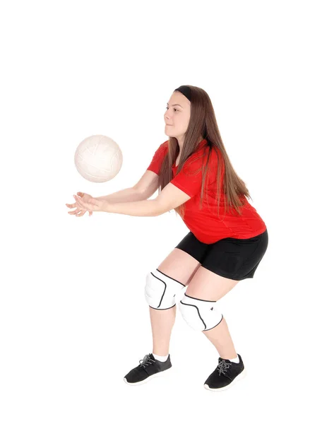 Ung Tonåring Flicka Uniform Spelar Volley Boll Försöka Fånga Ball — Stockfoto