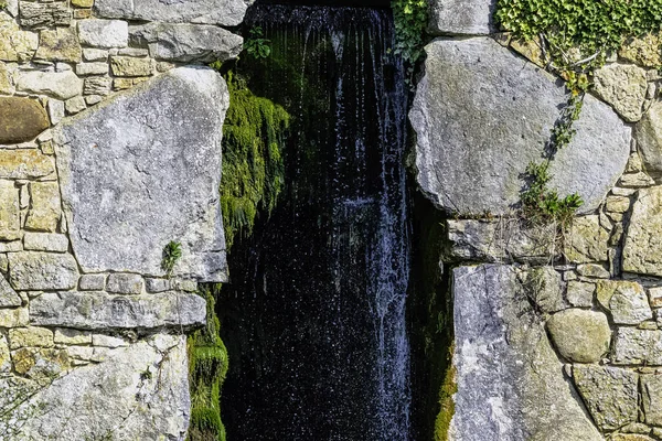 Cascade Μεταξύ Eleven Acre Λίμνη Και Άνω Κάτω Χαλκού — Φωτογραφία Αρχείου