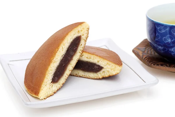 Pastelería Japonesa Dorayaki Con Pasta Anko Sobre Fondo Blanco — Foto de Stock