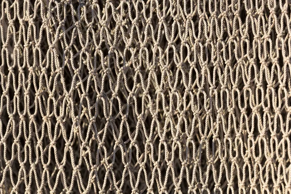 Ένα Πραγματικό Δίχτυ Ψαρέματος Που Κρέμεται Στο Ηλιακό Φως — Φωτογραφία Αρχείου