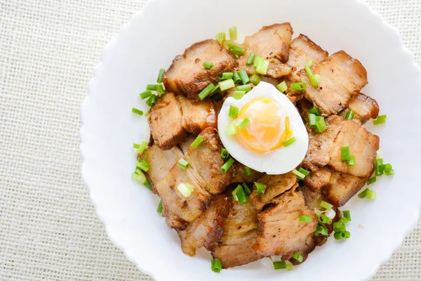 Schüssel Reis Mit Geschmortem Schweinebauch Und Gekochtem Japanisch Kakuni Don — Stockfoto