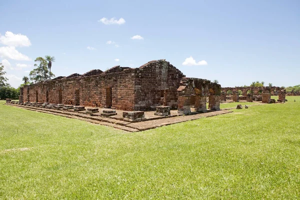 サンティッシマ トリニダード パラナイエズス会伝道所 はパラグアイのイタプア県にあり 17世紀の南米植民地時代にイエズス会宣教師によって設立された宗教伝道所です — ストック写真