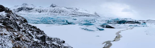 Imagen Panorámica Del Glaciar Cubierto Nieve Svinafellsjoekull Día Invierno Después —  Fotos de Stock