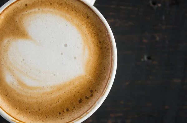 Flatlay Half Heart Shape Froth Milk Latte Art White Coffee — Stok Foto