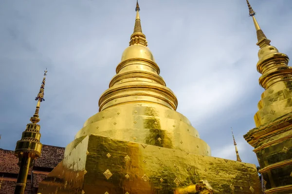 Wat Phra Singh Zlatá Stúpa Chiang Mai Thajsko — Stock fotografie