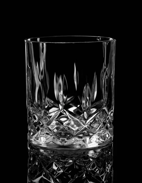 Leeres Glas Für Whiskey Auf Schwarzem Hintergrund — Stockfoto