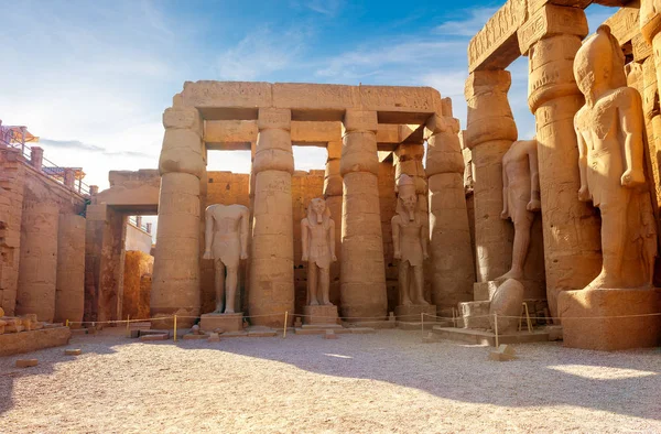 Statues Pharaon Dans Temple Karnak Louxor Lever Soleil — Photo
