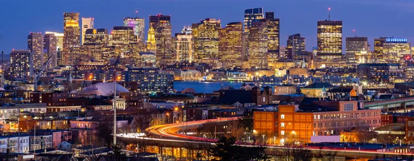 Panorama Boston Stadsbilden Med Highway Trail Till Boston Usa Natten — Stockfoto