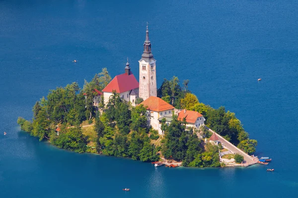 Vacker Bled Sjö Och Med Kyrkan Sommaren Färg Slovenien — Stockfoto